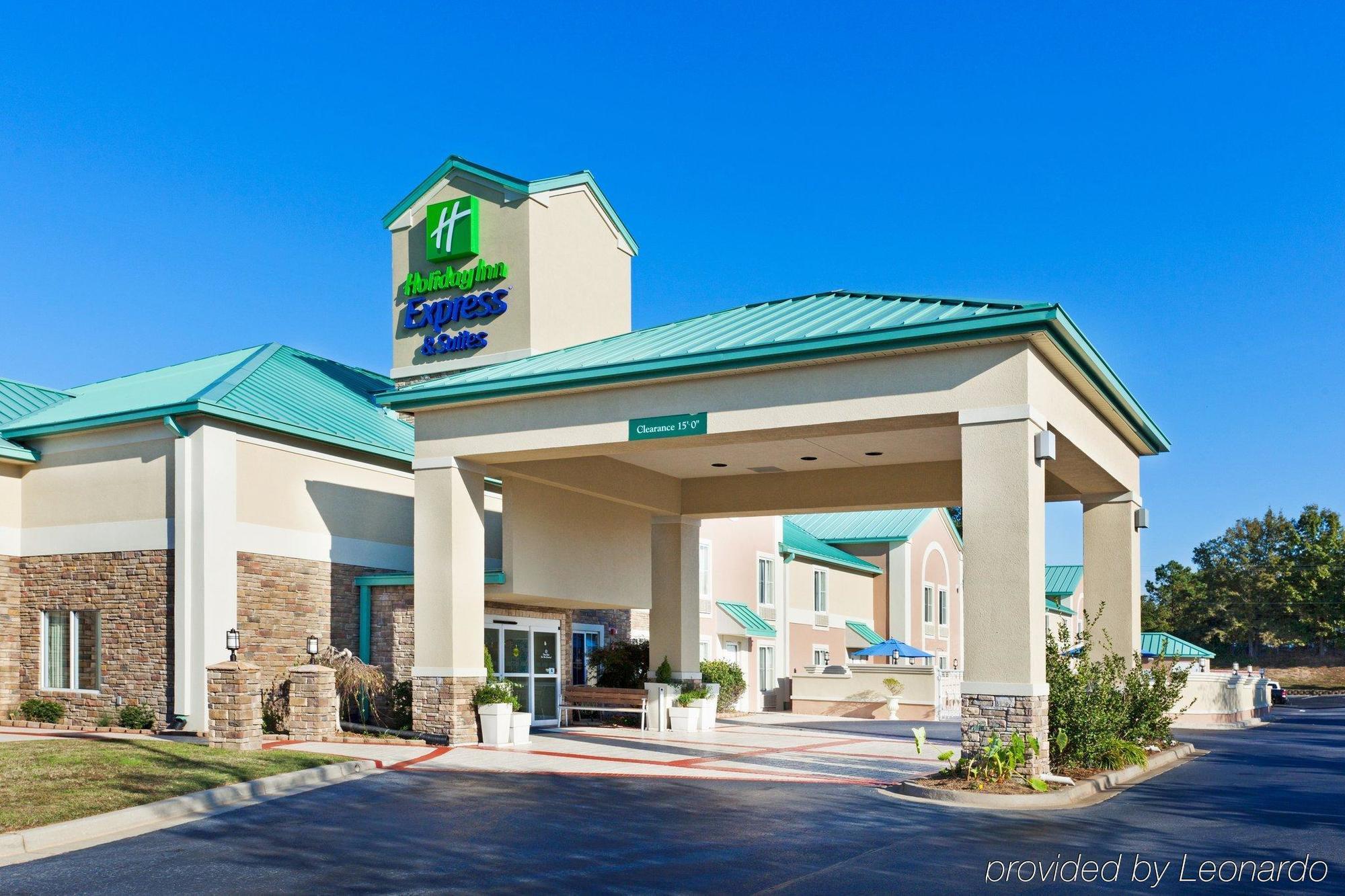 Comfort Inn & Suites Greenwood Near University Exteriör bild